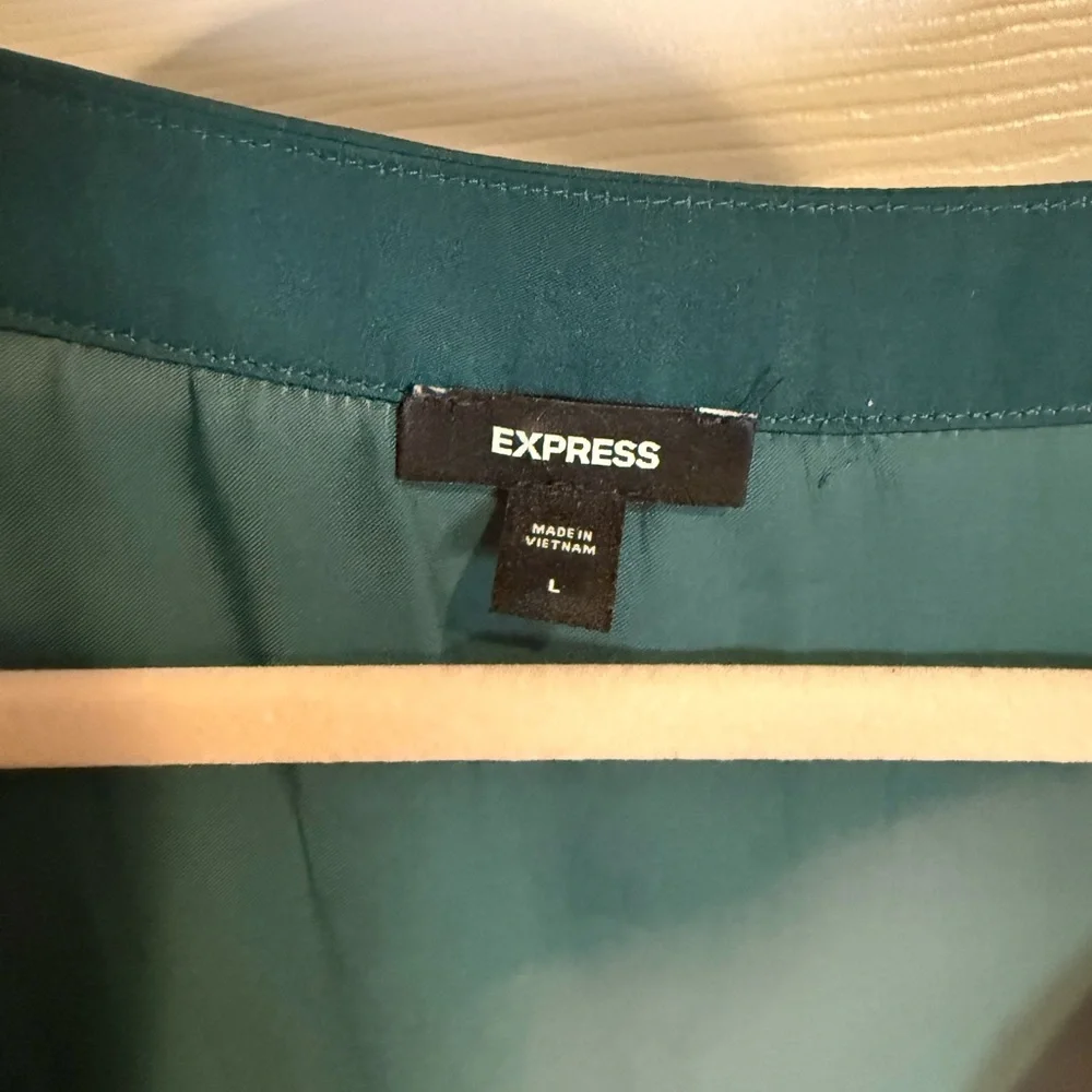 Express Teal V-Neck Blouse - Picture 3 of 3